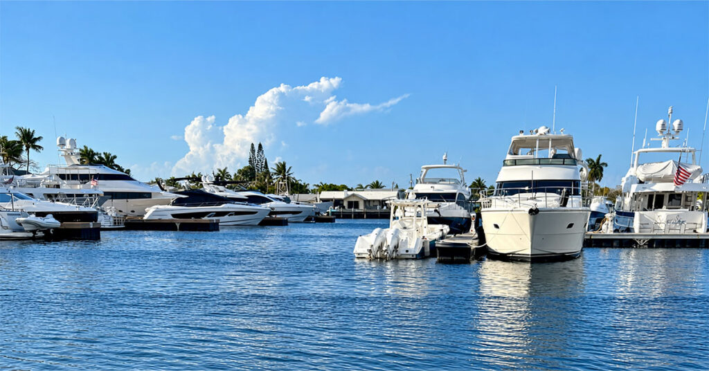 docking at unfamiliar marinas - Nylon dock lines